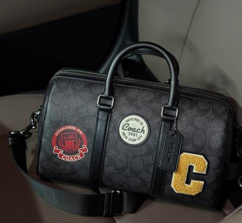  Coach Outlet 男式服饰、鞋靴、美包2.5折起！