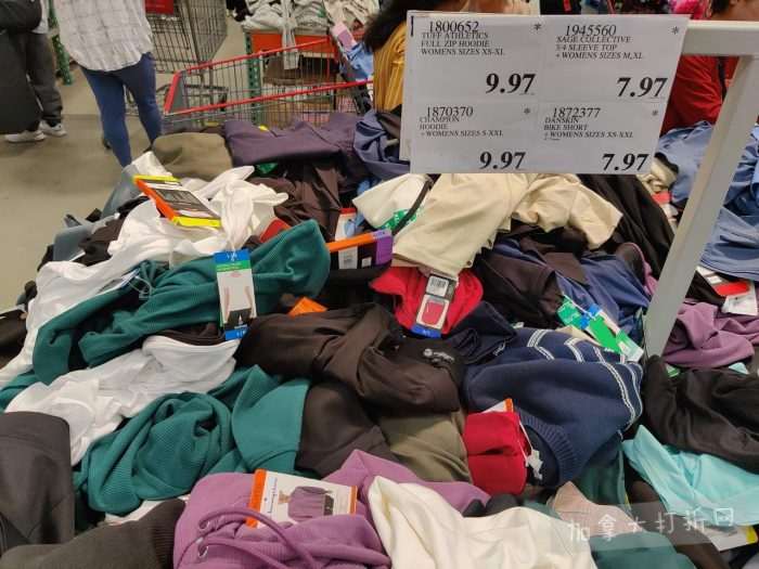 独家!【加东版】Costco店内实拍,有效期至5月31日!大量服饰.97起、有机蜂蜜.99、虾片.99、加拿大夹克.97、玻璃保鲜盒.99、蚊虫止痒器.99、圆筒冰淇淋.99!